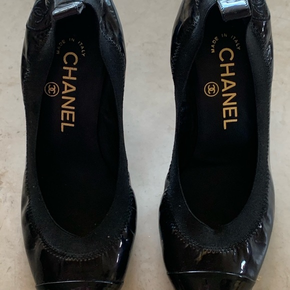 Chanel CC stretch black patent heels size 36C/6 - Picture 8 of 14